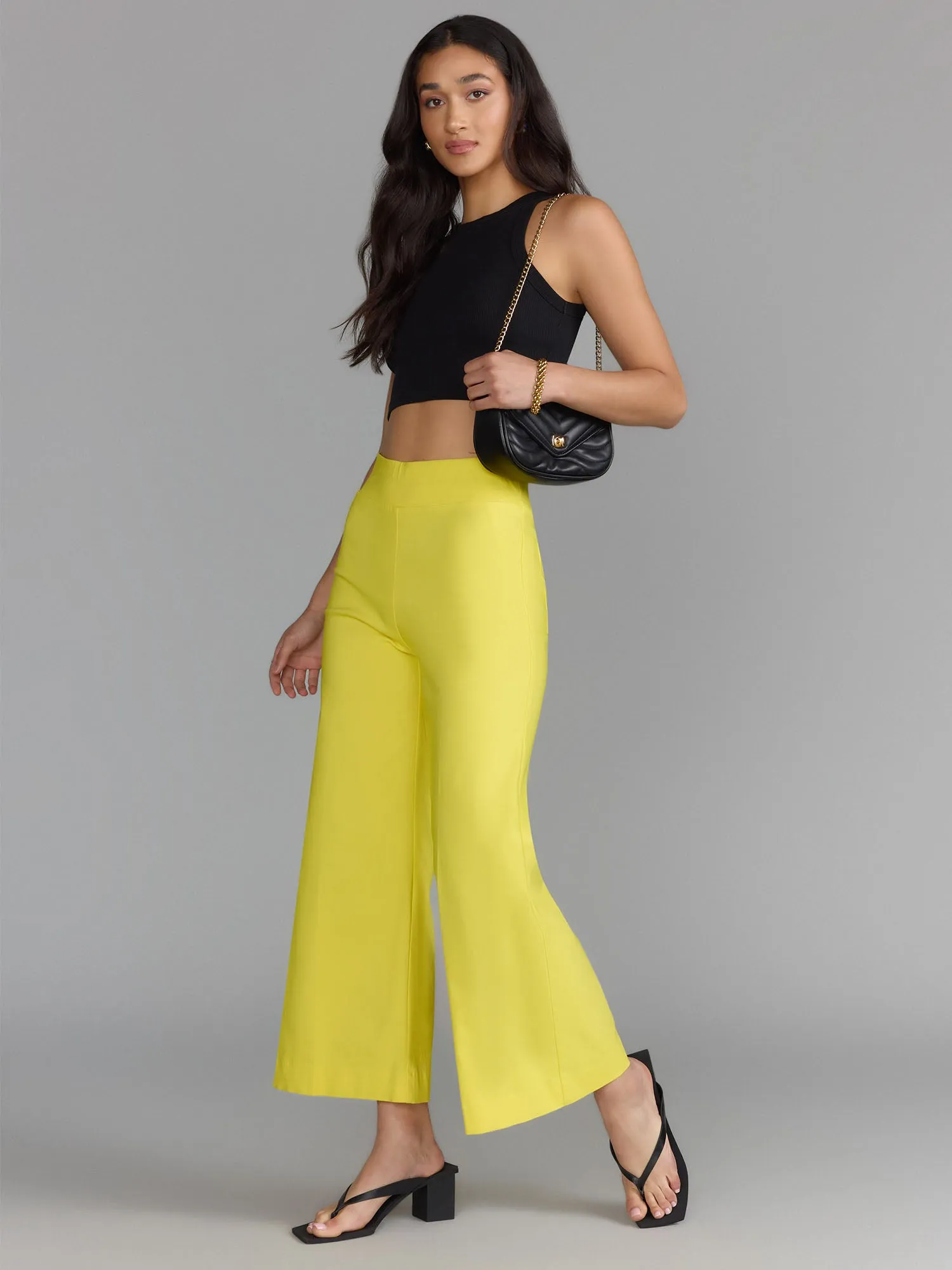 Essential Crop Wide Leg Pant