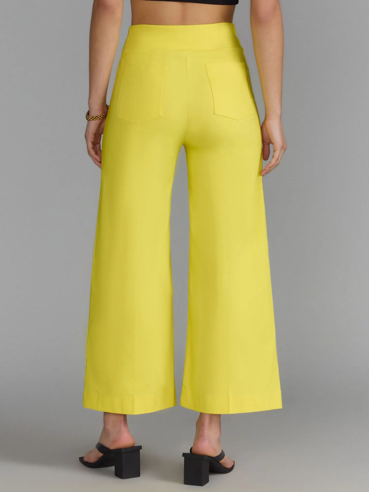 Essential Crop Wide Leg Pant