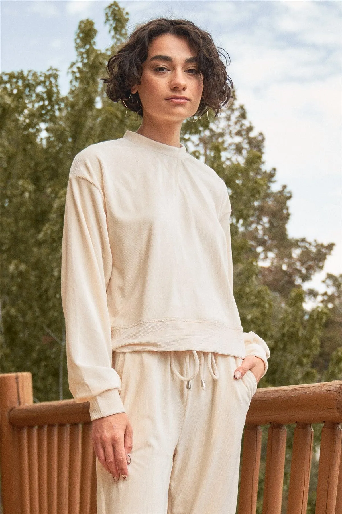 Ivory Corduroy Volume Sleeve Top & High-Waisted Pants Set /3-2-1