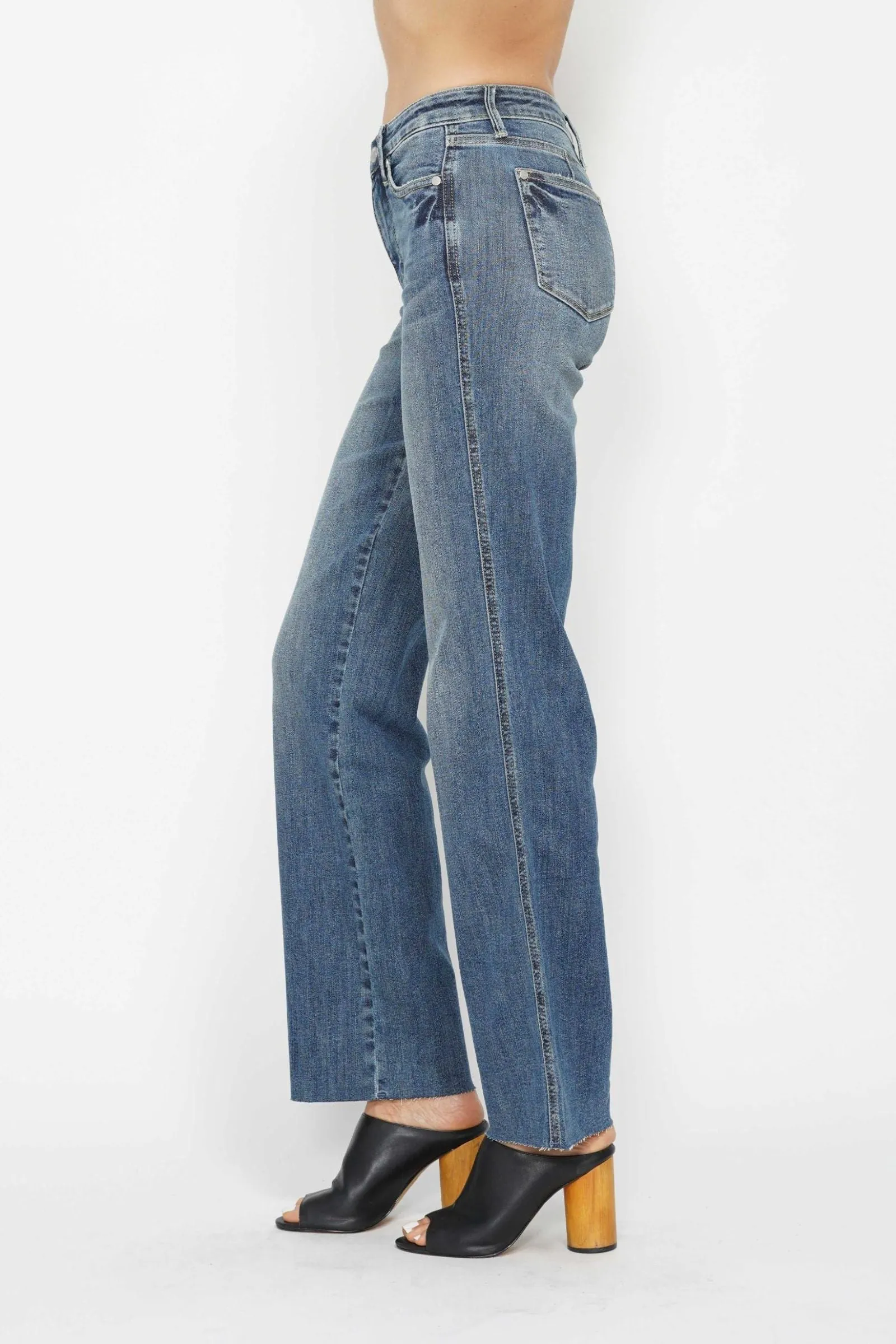 Judy Blue Reg/Plus Mid Rise Tummy Control Vintage Straight Leg Jeans