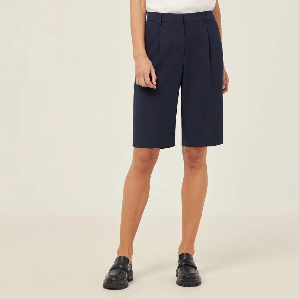 NNT Uniforms Crepe Stretch Waist, Relaxed Knee Length Short (CAT3YE)
