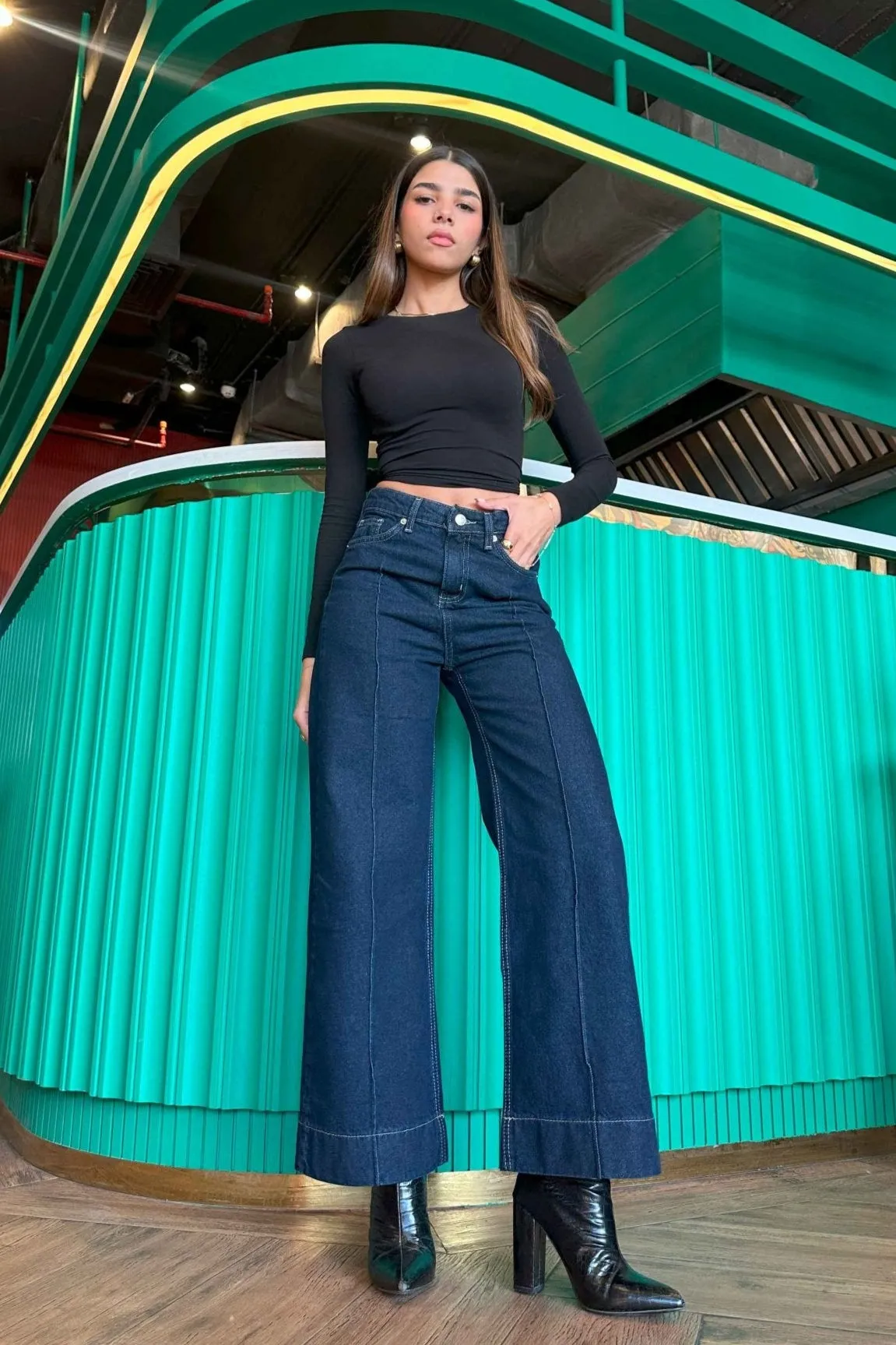 (Pre-Order) Cropped Wide Leg - Navy Blue Wash Jeans.