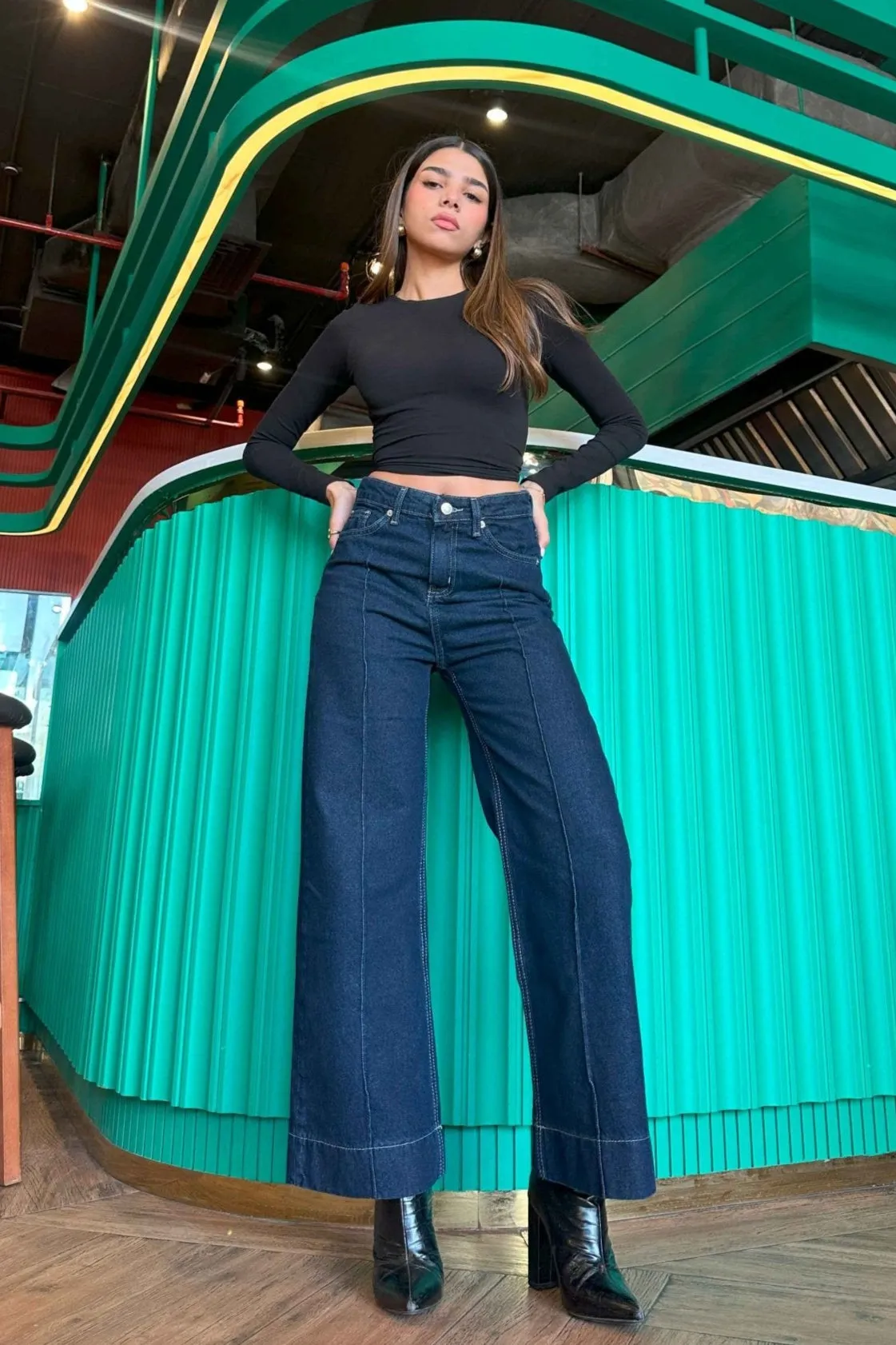 (Pre-Order) Cropped Wide Leg - Navy Blue Wash Jeans.