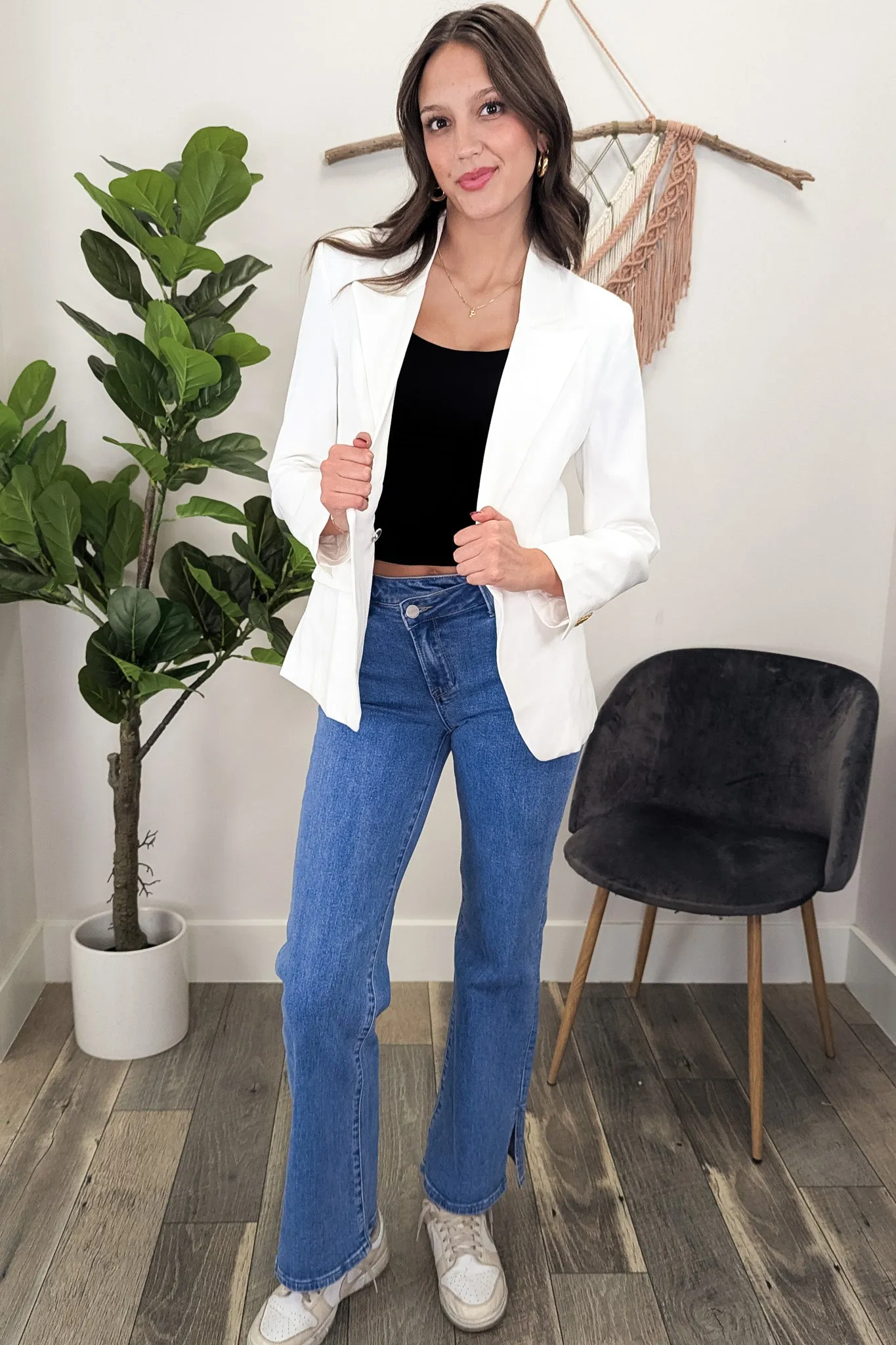 RN Mid Rise Cross Over Straight Jean