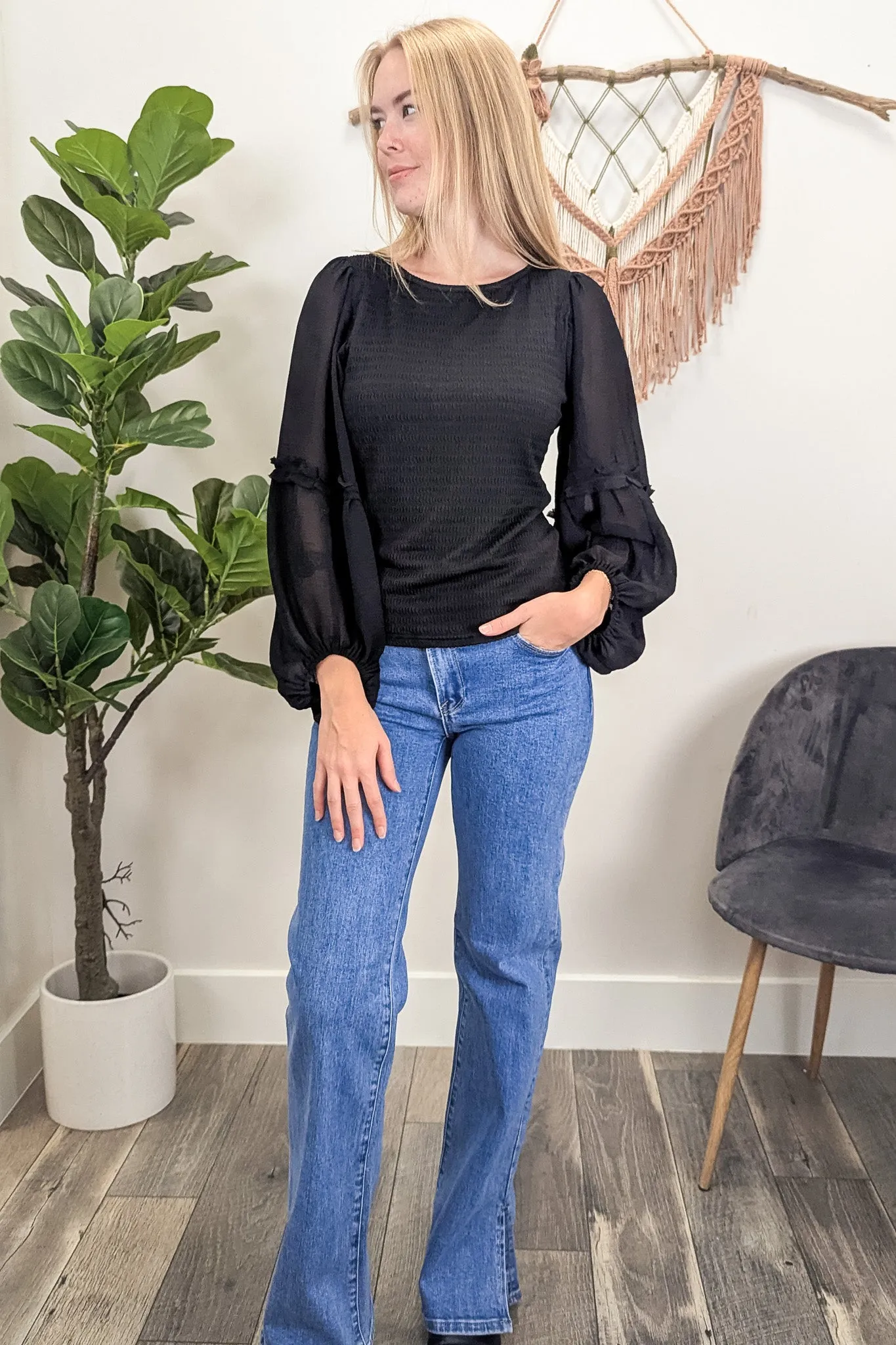 RN Mid Rise Cross Over Straight Jean